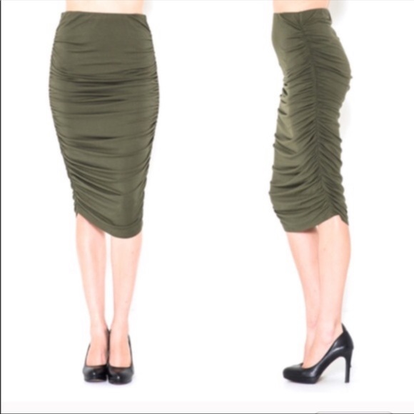 CHIC AND STYLISH COTTON SHIRRED PENCIL SKIRT - Picture 2 of 3